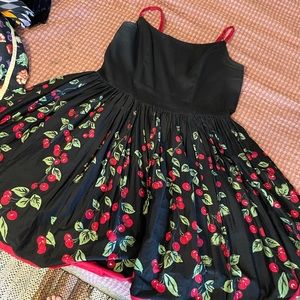 Pinup Girl Clothing - Cherry jenny dress
